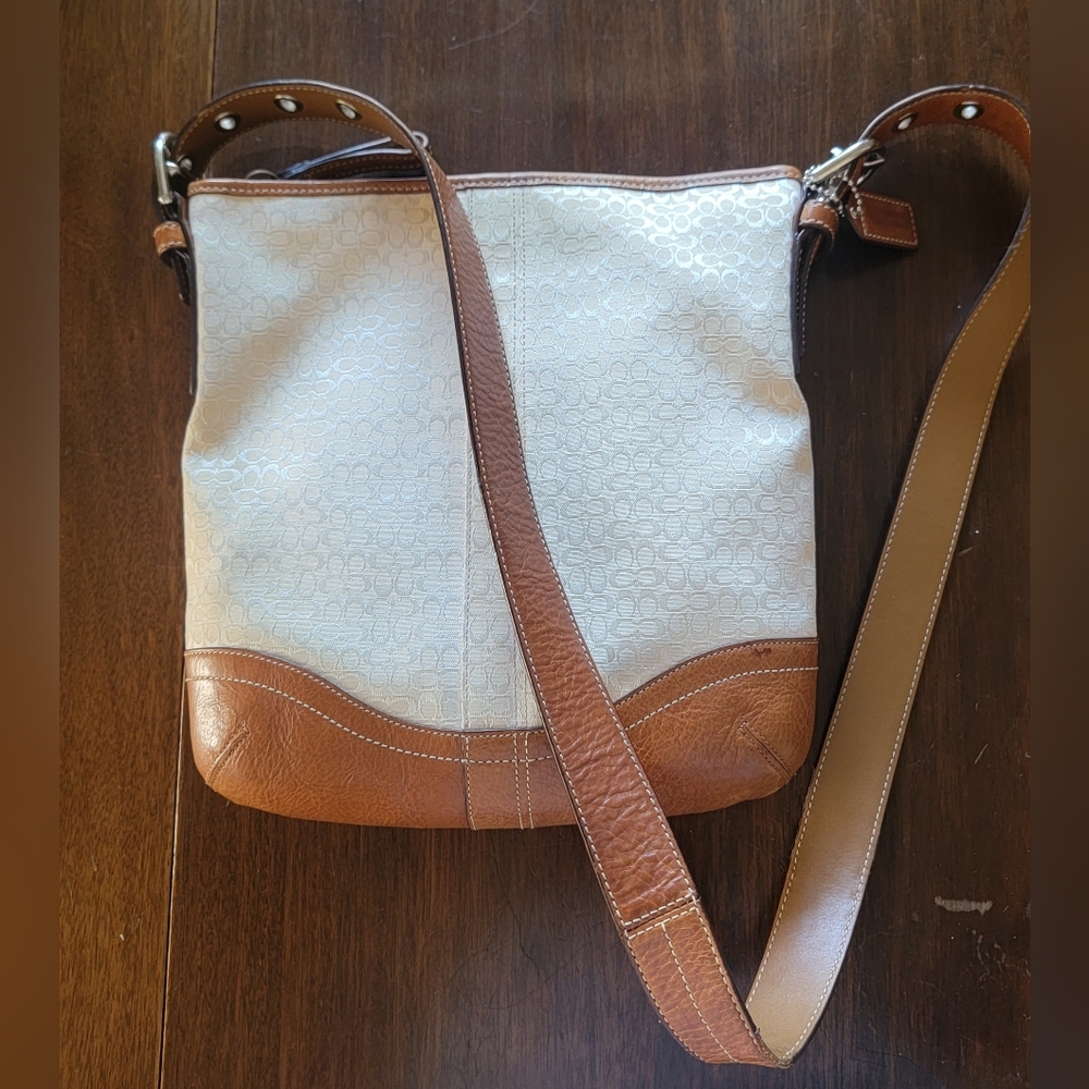 Coach Signature cross body bag